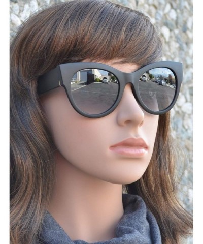 Women's Bold Oversized Chunky Cat Eye Vintage Sunglasses - Matte Black + Polycarbonate Lens - CV18I6436WU $10.93 Sport