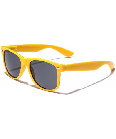 Iconic Horn Rimmed Classic Sunglasses - Bright Neon Colors - Yellow - CD12NAGV824 $6.08 Round